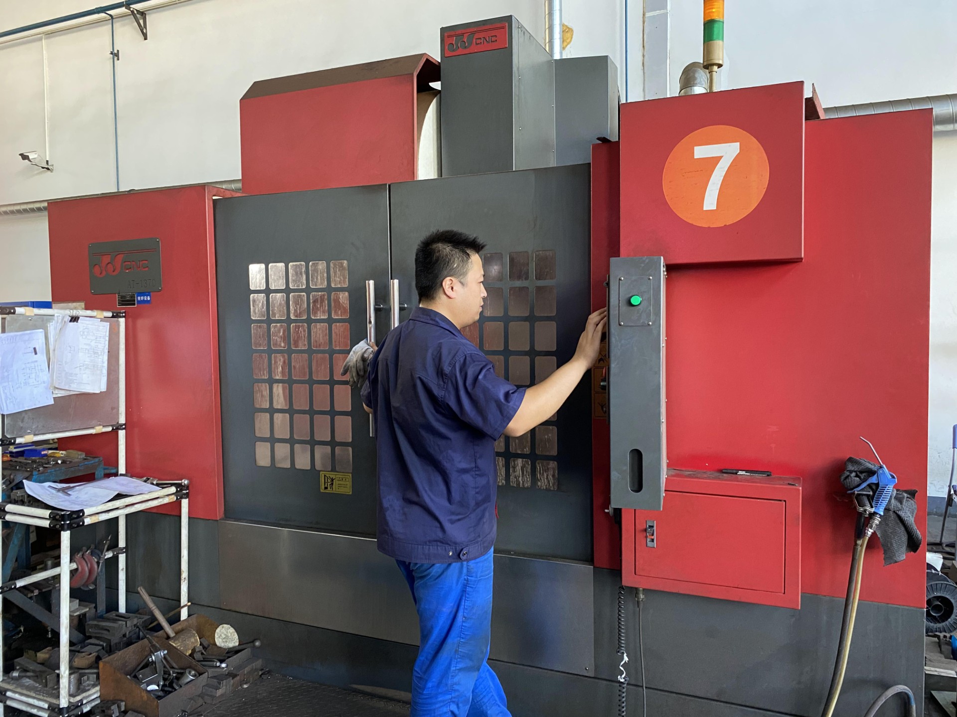 加工中心7號(hào)機(jī)